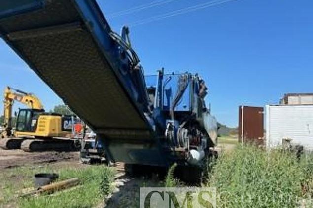 2011 Peterson-Pacific 5710C Horizontal Grinder Mobile Wood Chipper