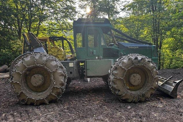 1998 Timberjack 240C Skidder For Sale