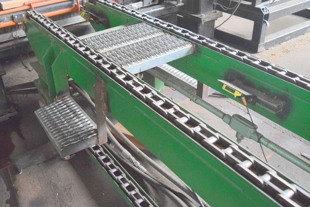 Unknown 2 strand 81X chain 58ft Conveyor