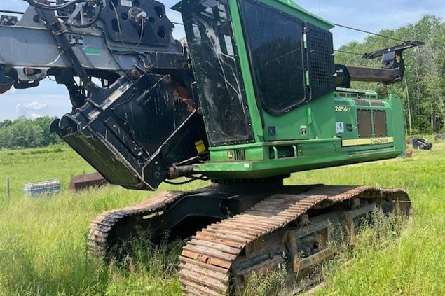 2011 John Deere 2454D Delimber
