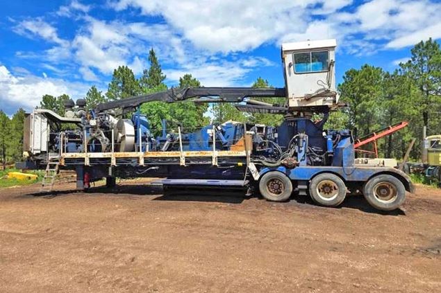 2000 Peterson 5000G Stationary Wood Chipper