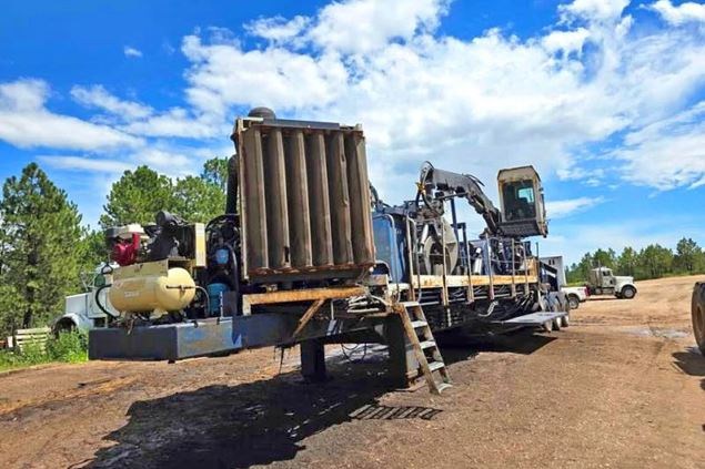 2000 Peterson 5000G Stationary Wood Chipper
