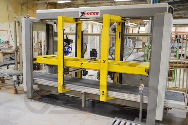 1999 Comil XPRESS Clamp Carrier