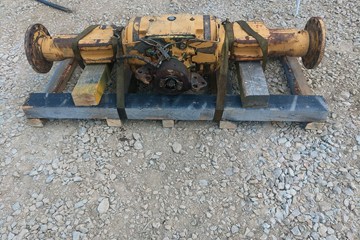 John Deere 1200 and 1400 series skidder axles