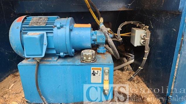 2000 Challenger CG300 3037 ST Grinder Hogs and Wood Grinders