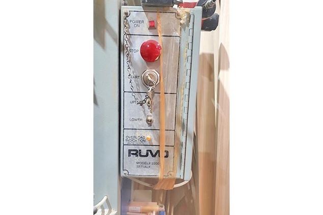 Ruvo 2200 Door Machine