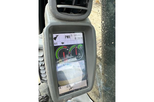 2021 John Deere 210G LC Excavator