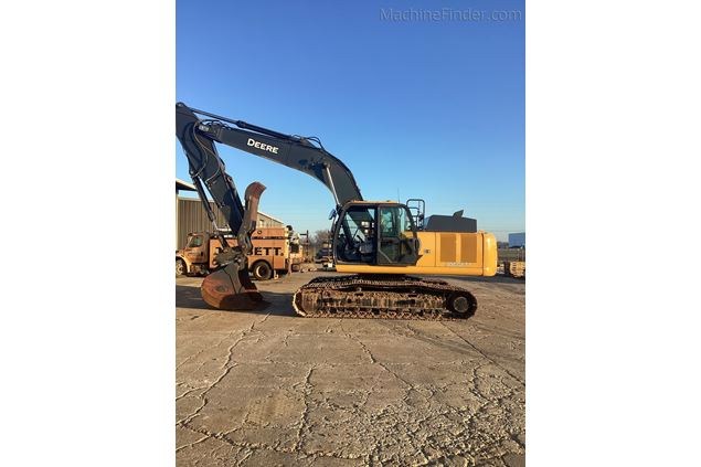 2024 John Deere 250 P Excavator