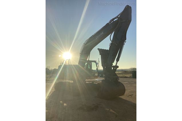 2024 John Deere 250 P Excavator