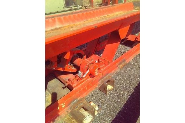 Morbark Vibrating Conveyor
