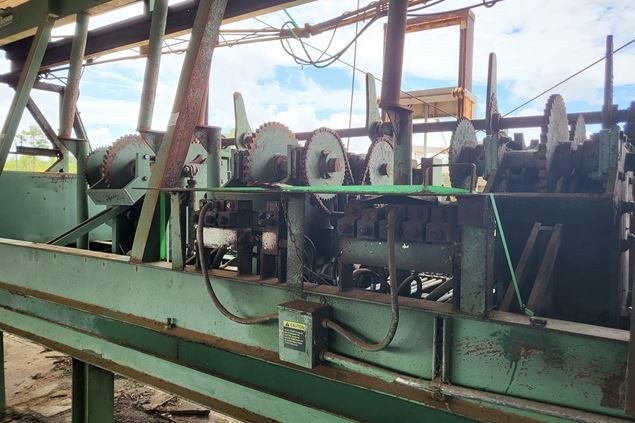 2004 Cooper Machine Scragg Mill