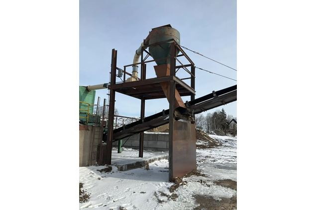 Unknown Dust Collection System
