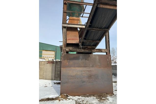 Unknown Dust Collection System