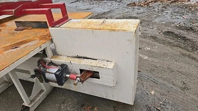 Pallet Repair Systems (PRS) Dismantler Pallet Dismantler