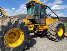 2002 John Deere 748GIII