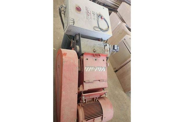 2002 Weima WLB 400 Hogs and Wood Grinders