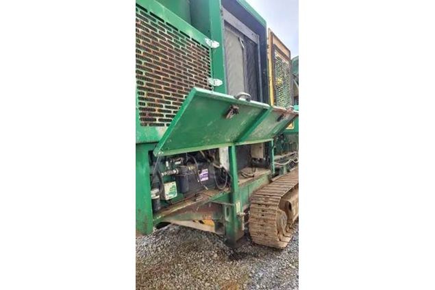 2012 McCloskey I-44 Rock Crusher