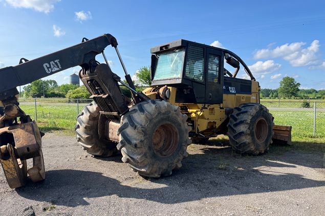 CATERPILLAR 525 Skidders Logging Equipment For Sale