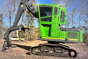 2022 John Deere 2156G  Log Loader