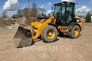 2016 Caterpillar 908M  Wheel Loader
