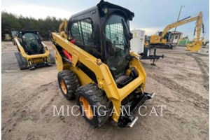 2023 Caterpillar 232D3 A2Q  Skidsteer