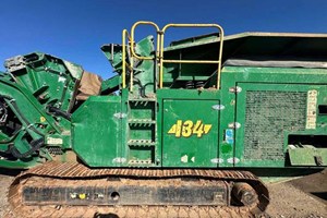 2017 McCloskey I-34R  Rock Crusher