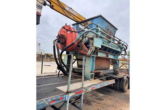 Unknown MOBILE SHREDDER Hogs and Wood Grinders