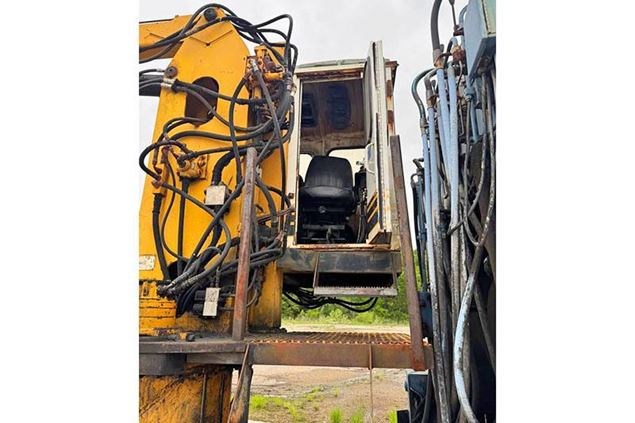 Unknown MOBILE SHREDDER Hogs and Wood Grinders