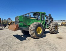 2019 John Deere 748LII