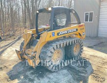 2004 John Deere 240
