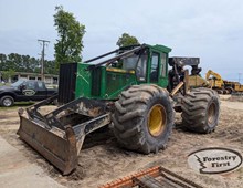 2015 John Deere 748H