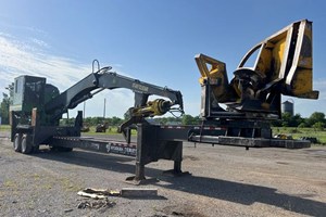 2020 John Deere 437E  Log Loader