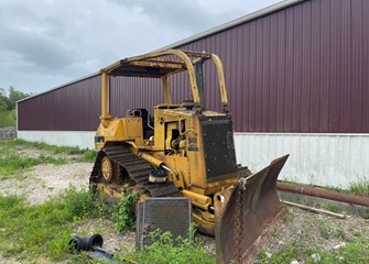 Caterpillar D4H Part and Part Machine