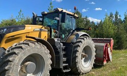 2017 Challenger 1050 Tractor-Ag