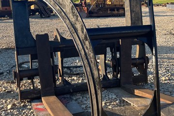 Caterpillar Log grapple forks