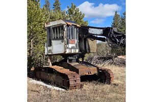 John Deere T425  Part and Part Machine