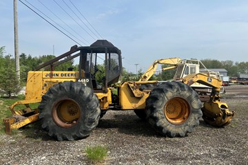 John Deere 648D