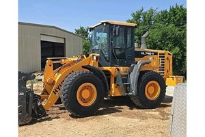 2011 Hyundai HL 740-9  Wheel Loader