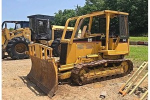 2011 Caterpillar D4C III  Dozer
