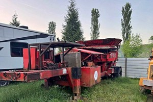 1993 Morbark 1000  Tub Grinder