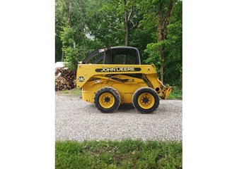 John Deere 240 Skidsteer