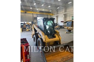 2021 Caterpillar 236D 3  Skidsteer