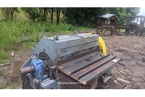 Montgomery Industries 50PM-HZF  Hogs and Wood Grinders