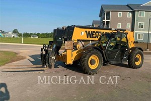 2022 Caterpillar TL1055  Forklift