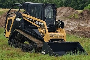 2017 ASV RT-120F  Skidsteer