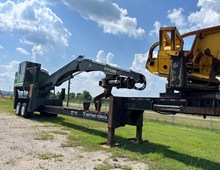 2017 John Deere 437E