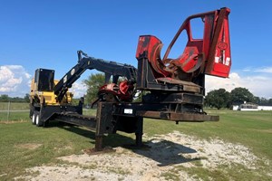 2014 Caterpillar 559C  Log Loader