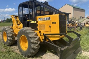 1981 John Deere 440C  Skidder