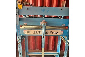 JLT 78H-12-42-40  Glue Equipment