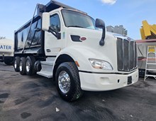 2022 Peterbilt 579 